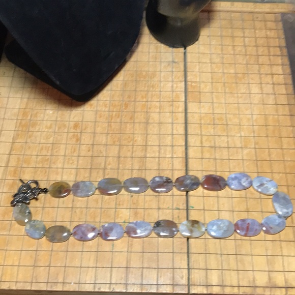 Agate Translucent Stone 20” Necklace EVC Aged Silver Tone Flower Toggle Clasp - Picture 9 of 12